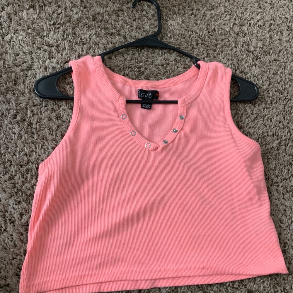 Pink top - Picture 6 of 12